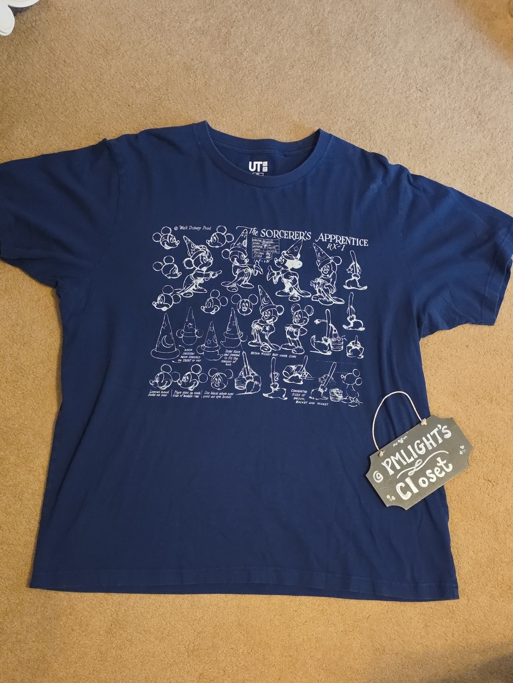 Uniqlo Disney The Sorcerer's Apprentice Navy Graphic Tee XL Short Sleeve